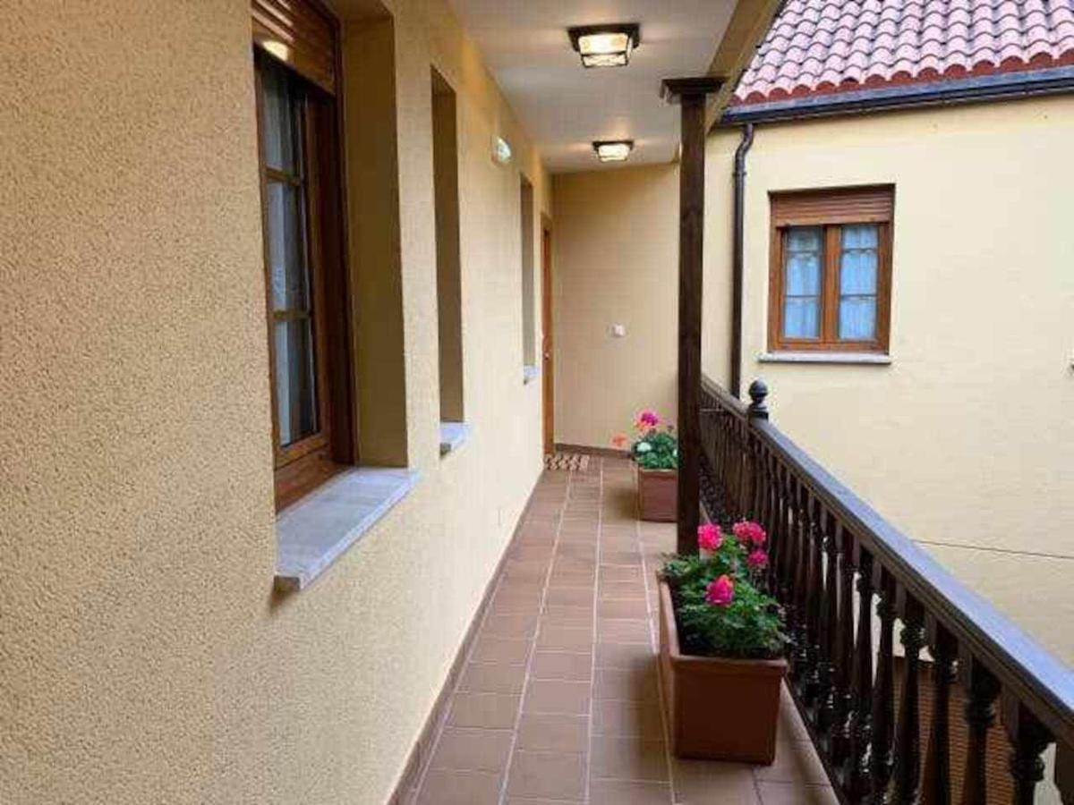 Cumbres De Los Picos Apartamento Los Abedules Poo  Kültér fotó