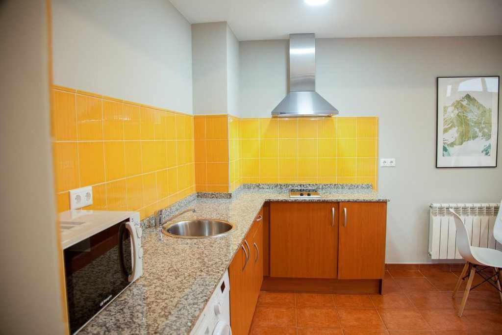 Cumbres De Los Picos Apartamento Los Abedules Poo  Kültér fotó